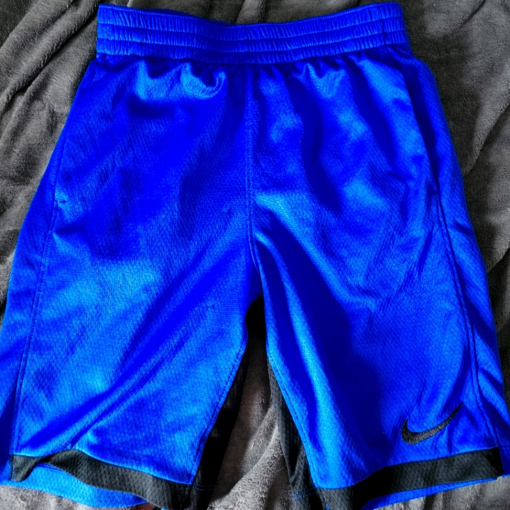 Nike dri-fit basketball shorts